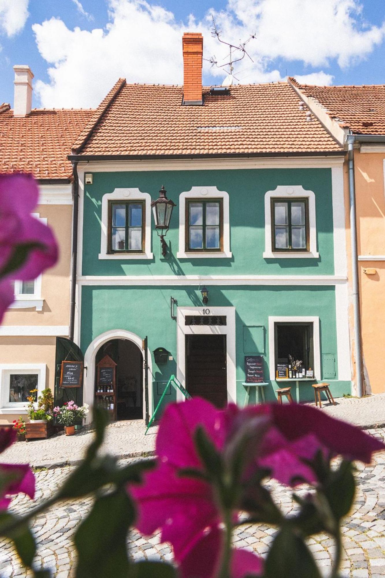 Olivea Penzion & Wine Mikulov Hotel Exterior foto